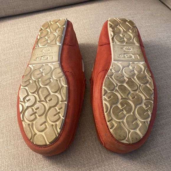 Mens UGG size 8 slip on Chester’s - Picture 6 of 7